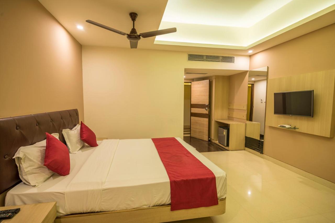 Palette Hotel Nisarga By Sunday Bhopal Eksteriør bilde