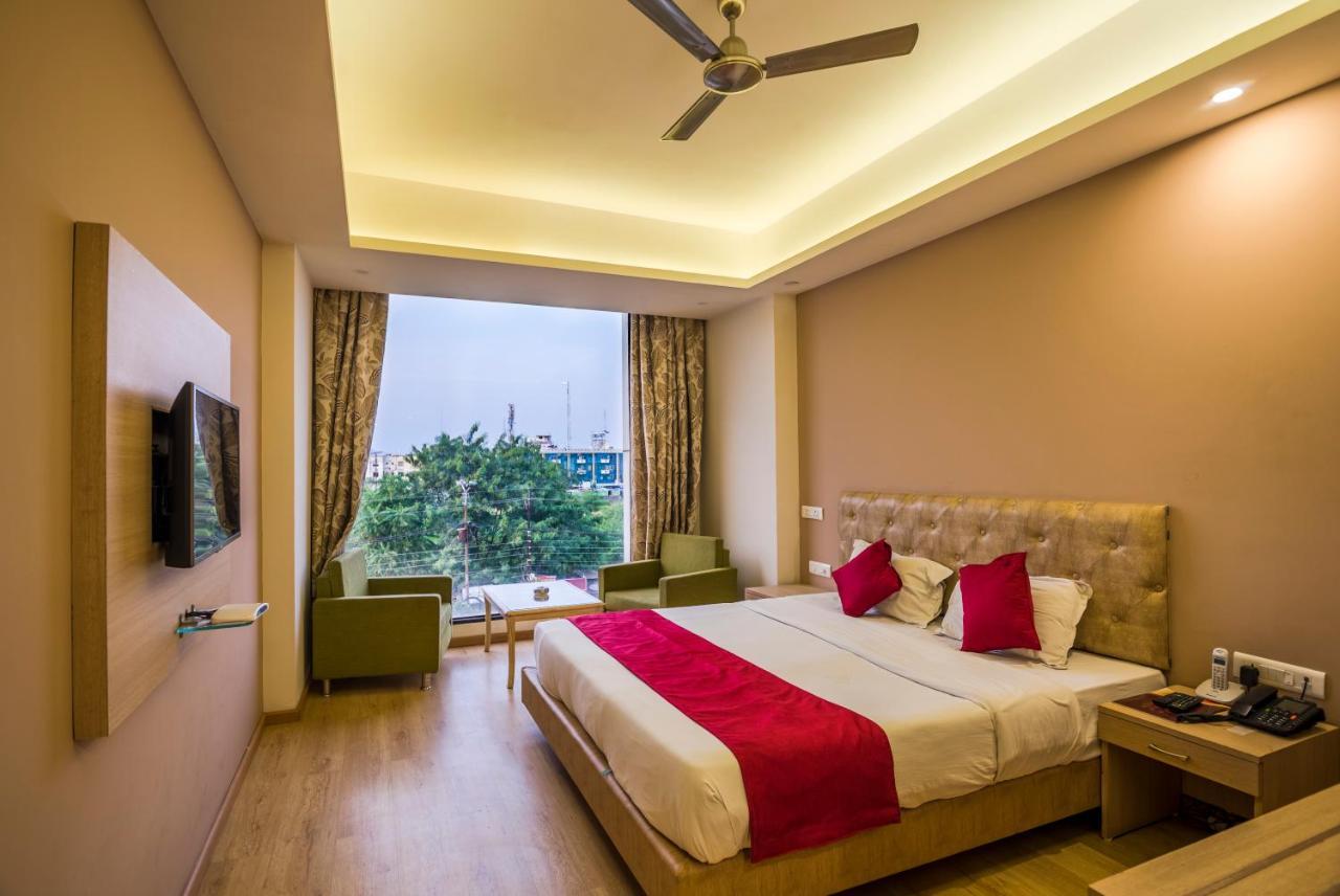 Palette Hotel Nisarga By Sunday Bhopal Eksteriør bilde