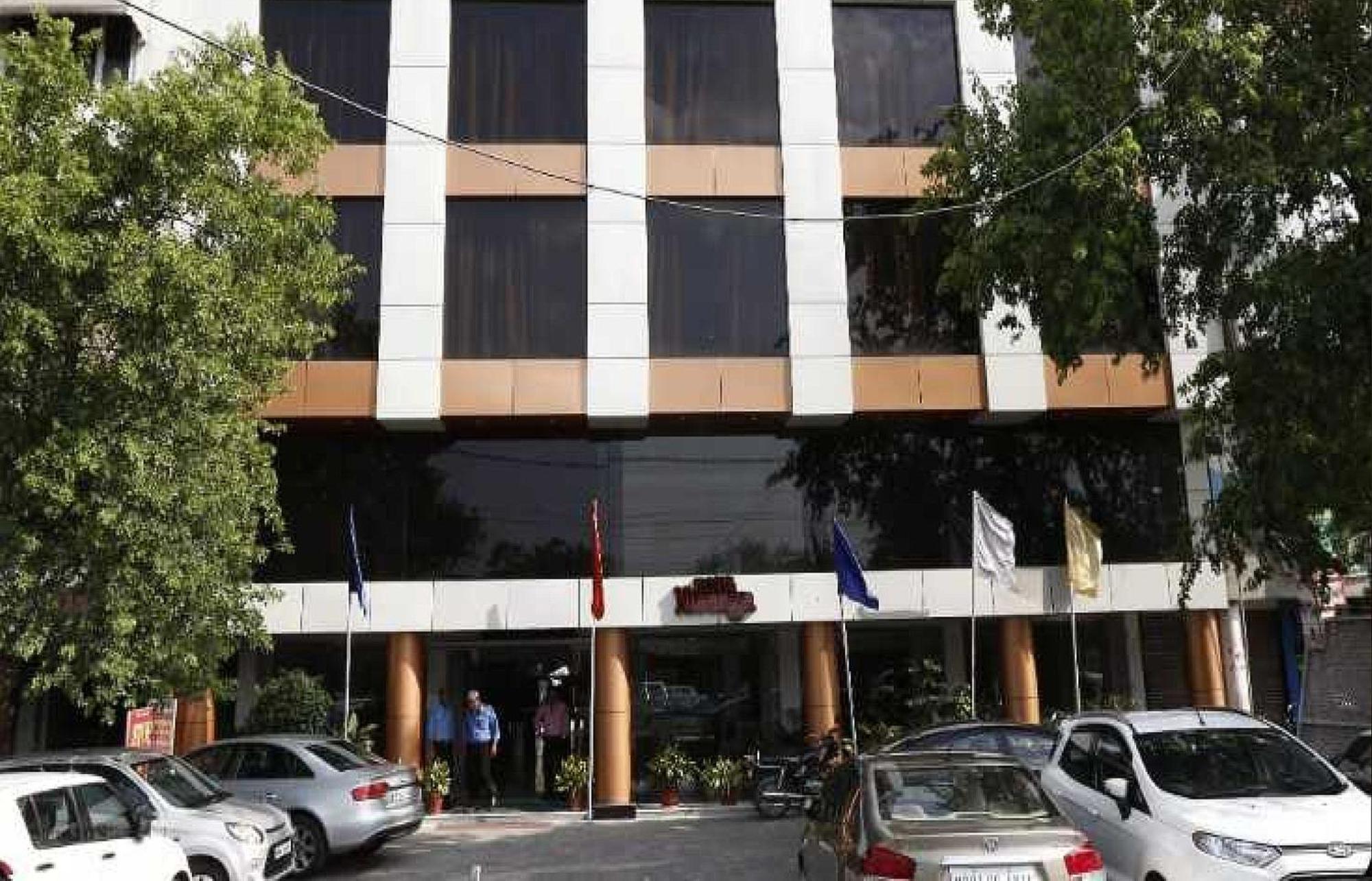 Palette Hotel Nisarga By Sunday Bhopal Eksteriør bilde